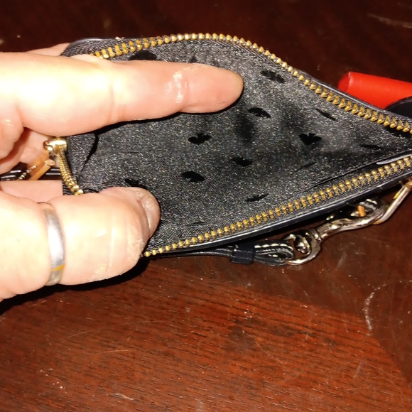 KATE SPADE MINNIE MOUSE ID CARD HOLDER WRISTLET - Picture 5 of 5